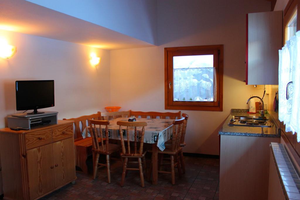 Chalet Presanella Temù Rom bilde