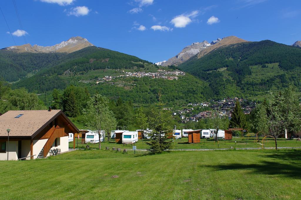 Chalet Presanella Temù Eksteriør bilde
